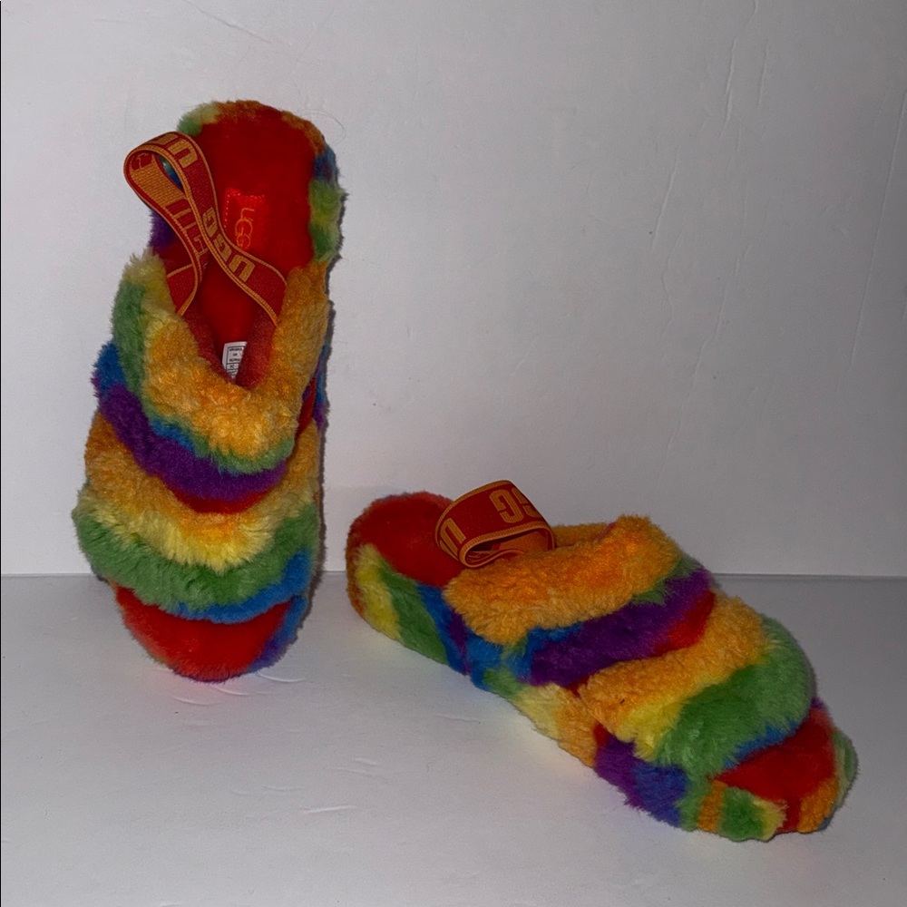 NWOT UGG 1120002 Fluff Yeah Slide Cali Collage Slipper Rainbow Women’s Size 7